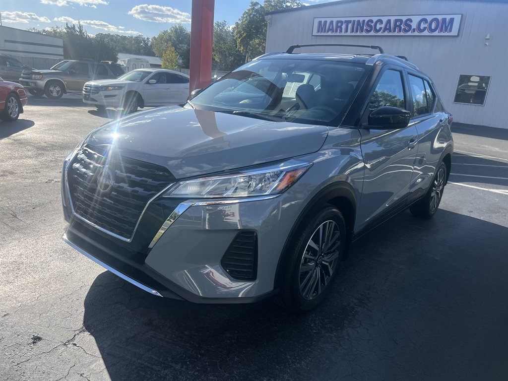 2022 Nissan Kicks SV