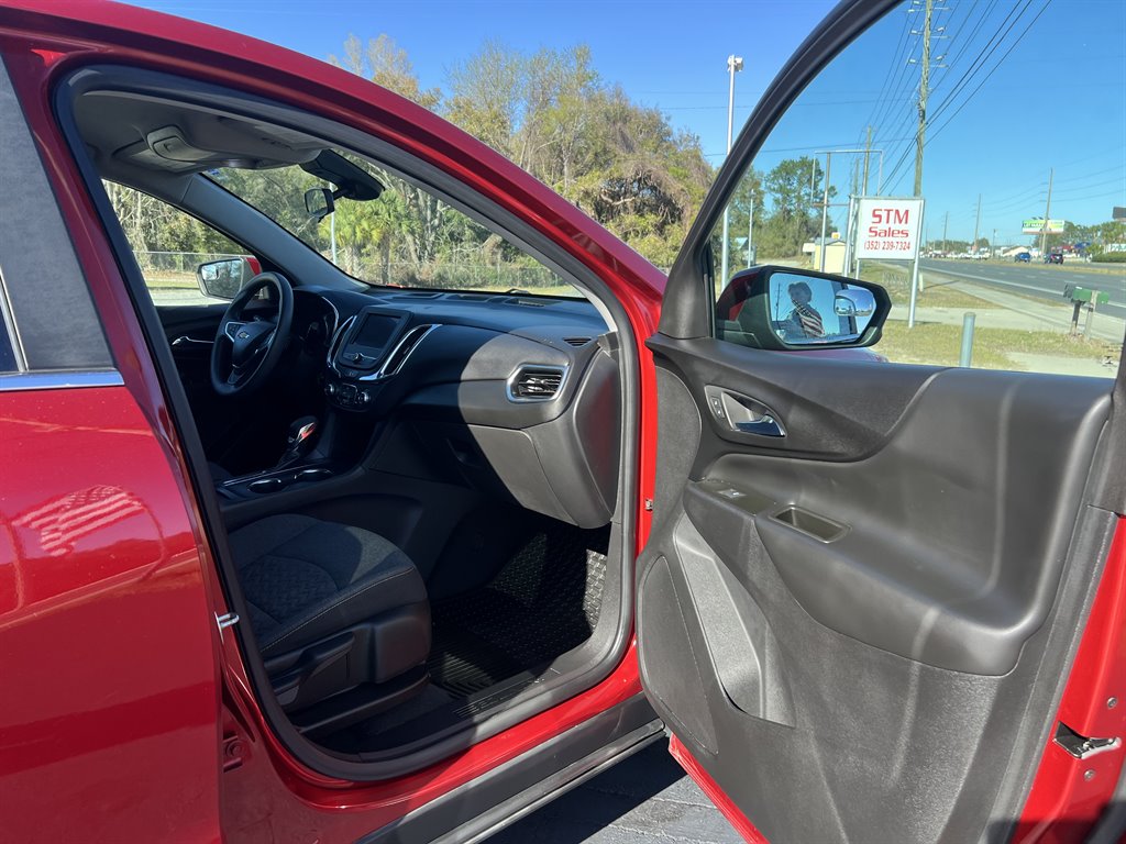 2022 Chevrolet Equinox LT - Photo 13