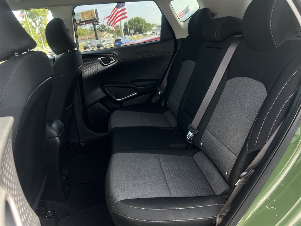 2021 Kia Soul EX - Photo 10