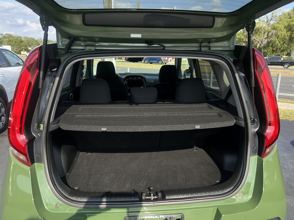 2021 Kia Soul EX - Photo 11