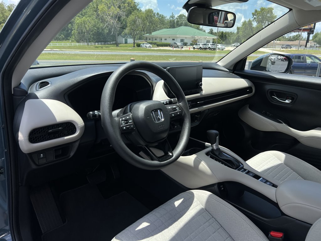2025 Honda HR-V LX - Photo 7