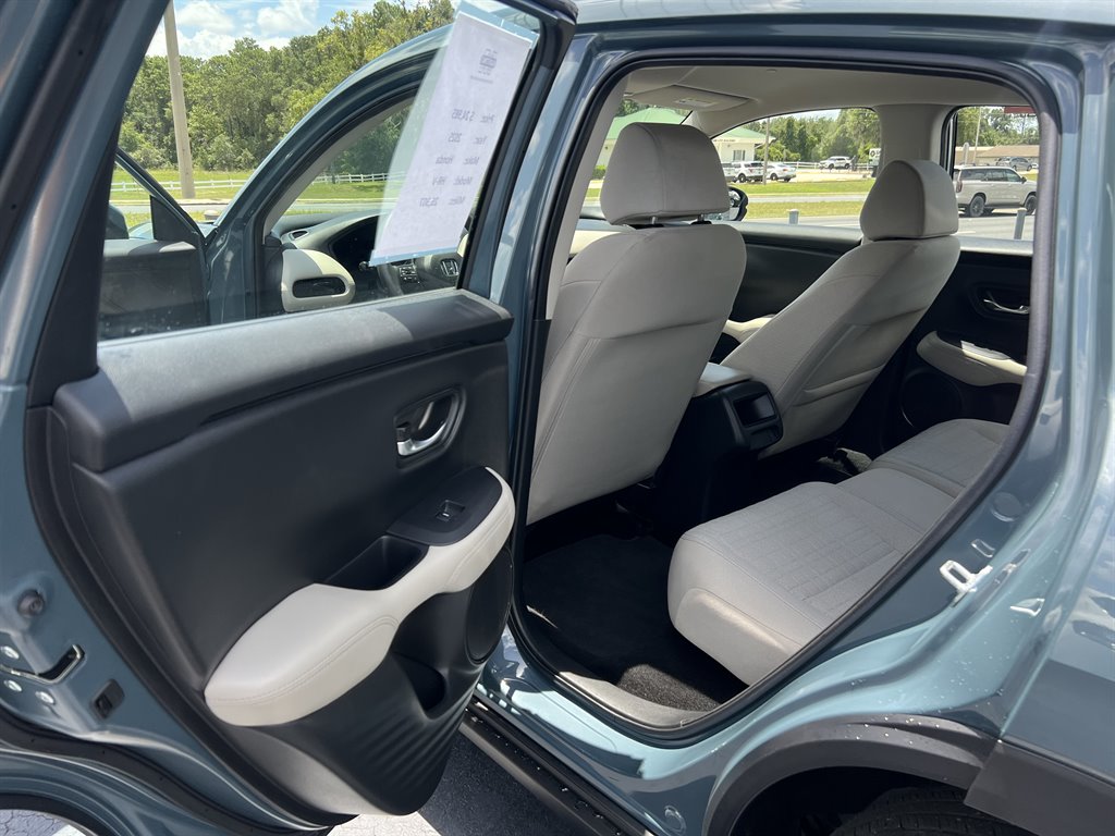 2025 Honda HR-V LX - Photo 8