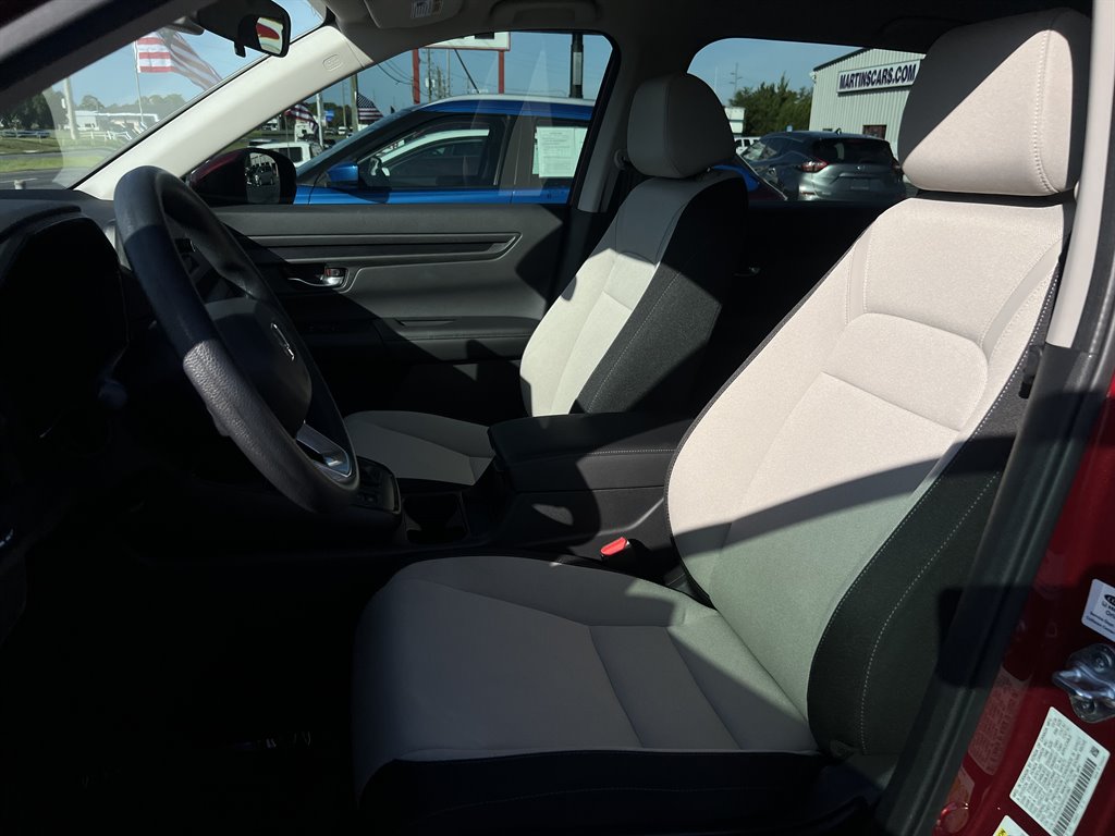 2024 Honda CR-V LX - Photo 6