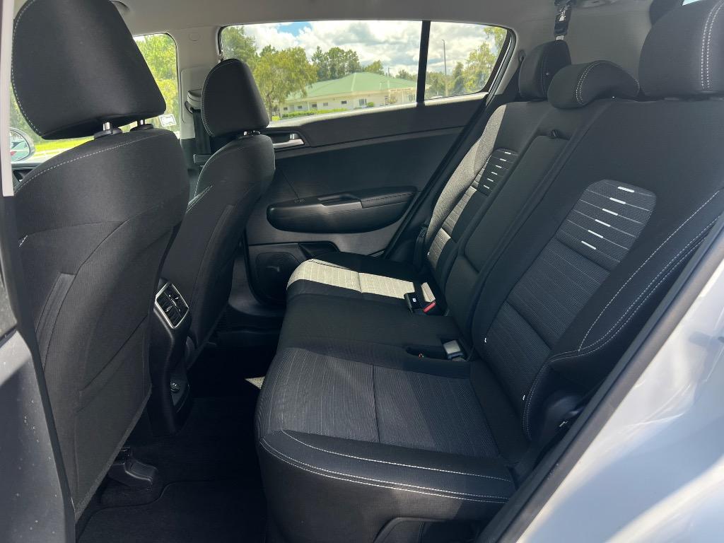2018 Kia Sportage LX - Photo 9